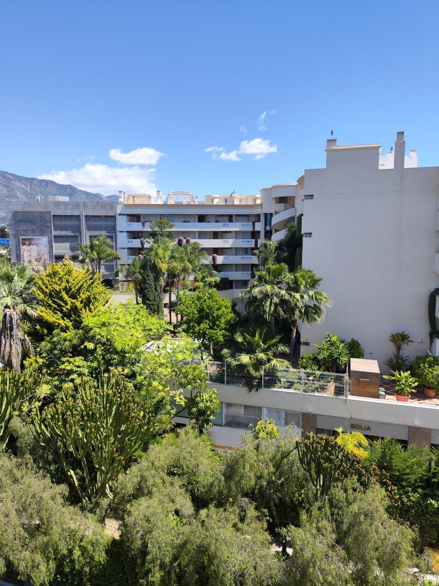 Apartemen New & Beautiful Loft In Puerto Banus